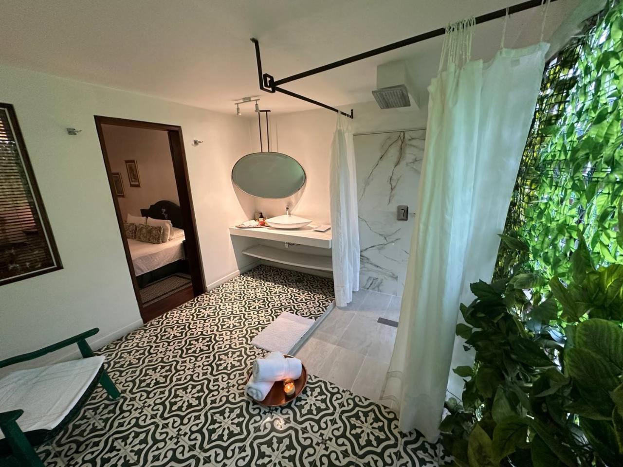 Leclerc Boutique Granada 4* Cali